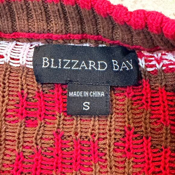 Christmas Beaver Sweater Small - Picture 4 of 4